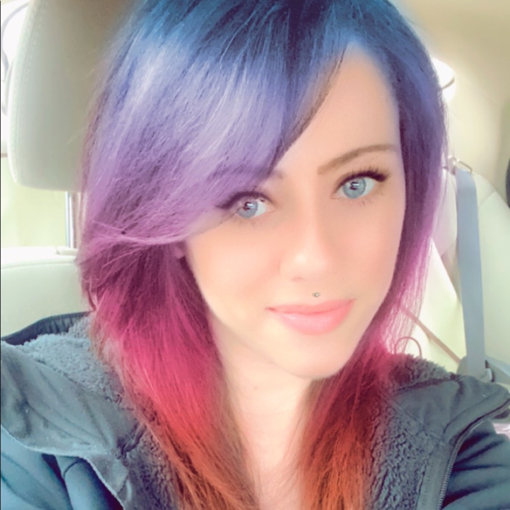 Meet your Posher, Tiffany